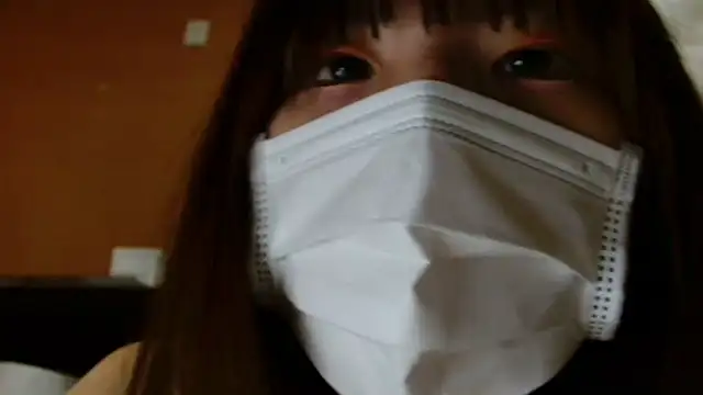 Snapshot of natsumiii chatting on 10/11/25, 05:17 natsumiii online show from 10/11/25, 05:17
