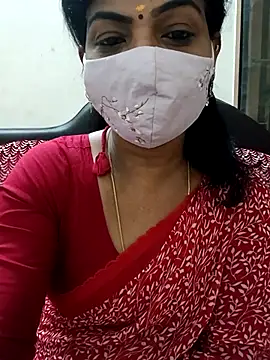 Snapshot of Rithya27 chatting on 04/10/26, 06:12 Rithya27 online show from 04/10/26, 06:12