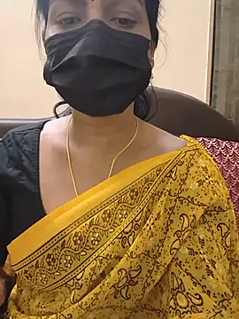 Snapshot of Rithya27 chatting on 07/08/26, 06:45 Rithya27 online show from 07/08/26, 06:45