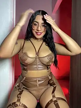 Linda Saenz  online show from 06/17/26, 05:54