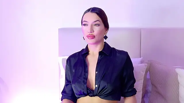 Bella-taylorr online show from 09/09/25, 09:47