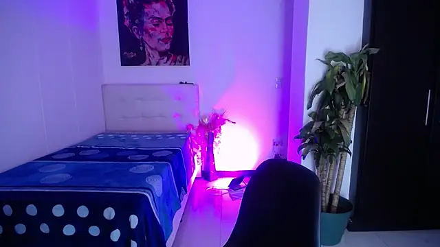 heidy 01 online show from 11/21/25, 02:05