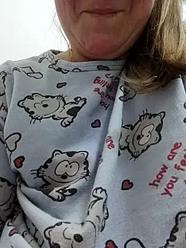 Kiss Eva online show from 02/10/26, 05:17