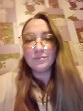 Snapshot of Kiss_Eva chatting on 03/19/26, 05:06 Kiss Eva online show from 03/19/26, 05:06