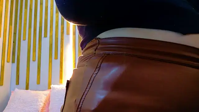 Angel saez online show from 12/04/25, 10:57