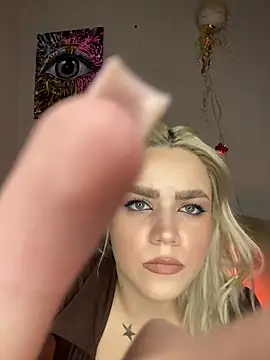 April Purr online show from 03/04/26, 12:44