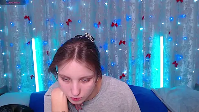 Leonaalove online show from 02/06/26, 12:08