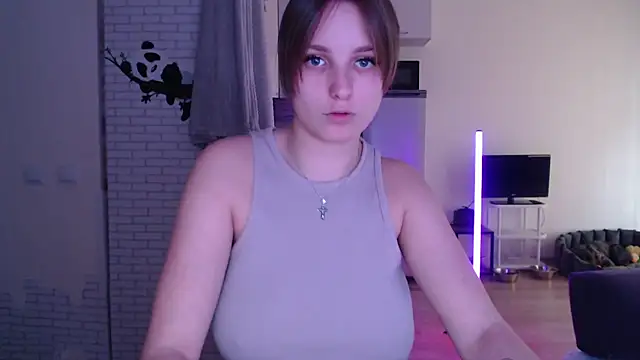 Snapshot of Leonaalove chatting on 04/01/26, 01:41 Leonaalove online show from 04/01/26, 01:41