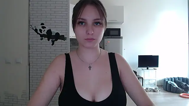 Snapshot of Leonaalove chatting on 04/04/26, 01:08 Leonaalove online show from 04/04/26, 01:08