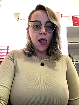 CurvyLust x online show from 12/18/25, 02:23