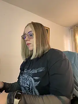 CurvyLust x online show from 06/20/26, 02:42