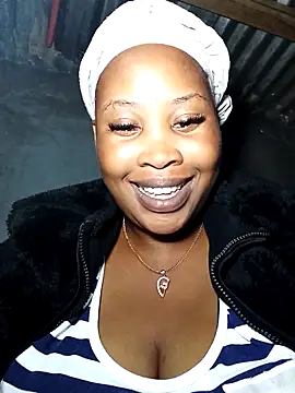 Snapshot of OCEANSQUITERXXX chatting on 10/15/25, 04:40 OCEANSQUITERXXX online show from 10/15/25, 04:40