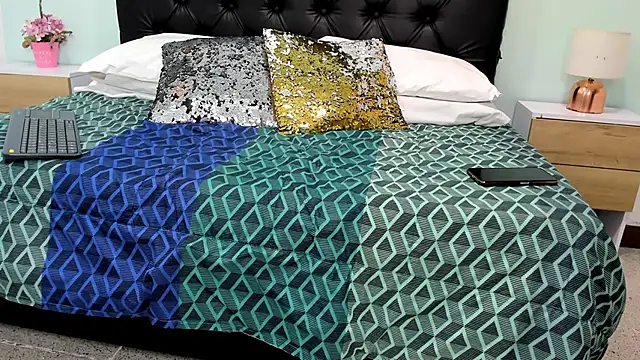 Marianee Rousse online show from 12/03/25, 11:19