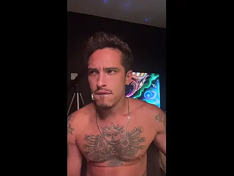 Snapshot of EduXavier26 chatting on 11/19/25, 04:01 EduXavier26 online show from 11/19/25, 04:01