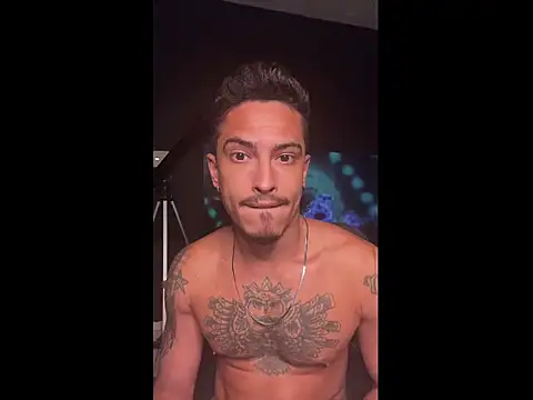 Snapshot of EduXavier26 chatting on 11/26/25, 08:43 EduXavier26 online show from 11/26/25, 08:43