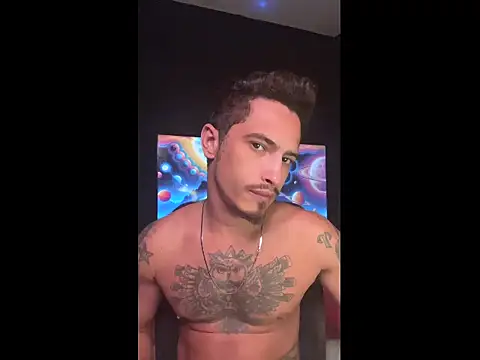 Snapshot of EduXavier26 chatting on 12/17/25, 03:23 EduXavier26 online show from 12/17/25, 03:23