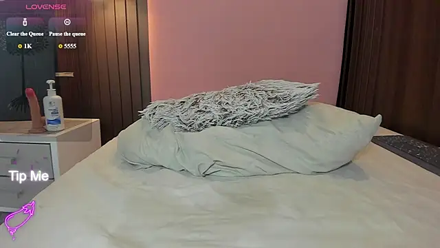 ROXXYBLOOM online show from 07/06/26, 03:03