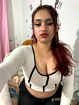 Snapshot of naomirouse_ chatting on 10/04/25, 03:04 naomirouse  online show from 10/04/25, 03:04