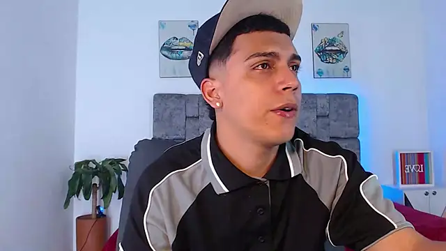 david santos16 online show from 09/22/25, 02:24