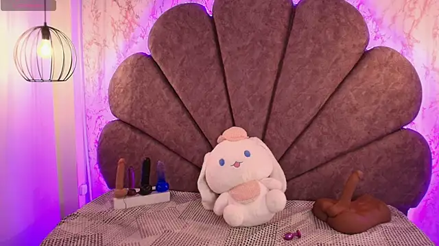 Lilith curvy online show from 09/12/25, 07:25