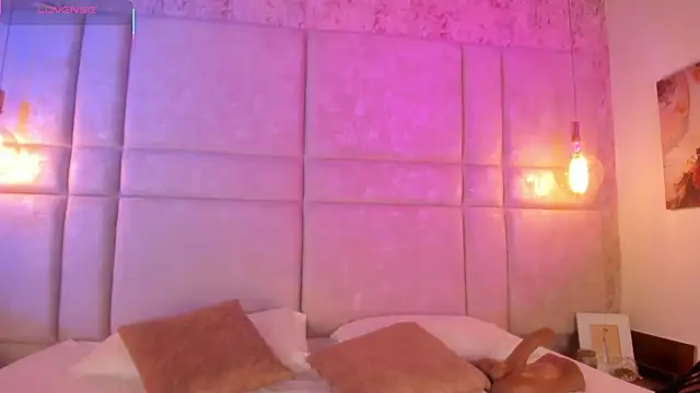 Mily Vermont online show from 09/27/25, 04:12