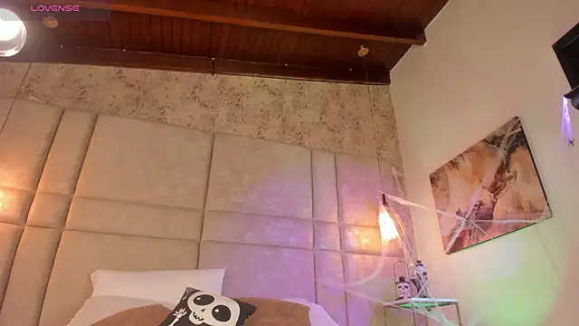 Mily Vermont online show from 10/29/25, 08:10