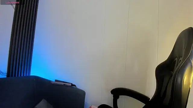 Snapshot of ShaunaDream chatting on 02/15/26, 07:51 ShaunaDream online show from 02/15/26, 07:51