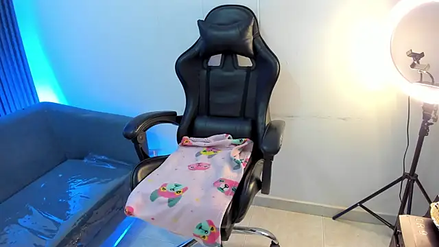 Snapshot of ShaunaDream chatting on 02/24/26, 05:05 ShaunaDream online show from 02/24/26, 05:05