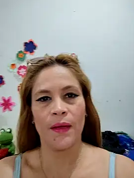 Snapshot of Chica_fuego chatting on 09/16/25, 07:15 Chica fuego online show from 09/16/25, 07:15