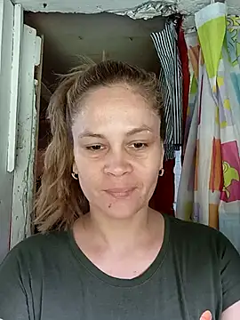 Snapshot of Chica_fuego chatting on 10/12/25, 07:02 Chica fuego online show from 10/12/25, 07:02