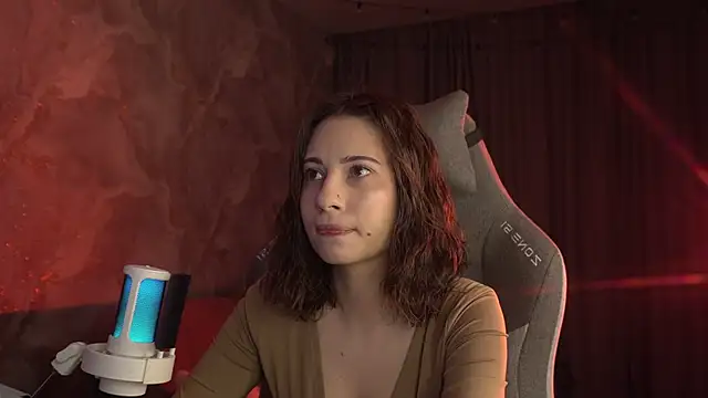 Snapshot of LumeNova chatting on 02/22/26, 02:02 LumeNova online show from 02/22/26, 02:02