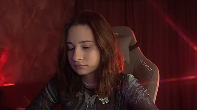 Snapshot of LumeNova chatting on 03/02/26, 02:03 LumeNova online show from 03/02/26, 02:03