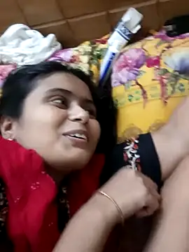 Snapshot of Holy_Sex_International chatting on 09/22/25, 04:42 Holy Sex International online show from 09/22/25, 04:42