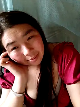 quynhkoolbae online show from 11/18/25, 05:23