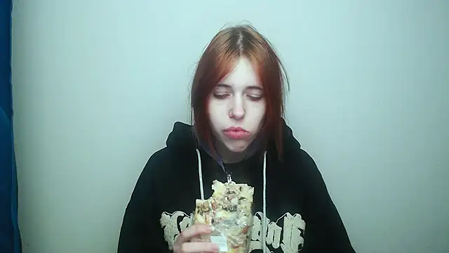 GuessMe    online show from 12/05/25, 03:37