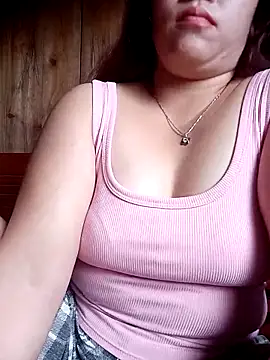 miumiu 00 online show from 09/15/25, 02:44