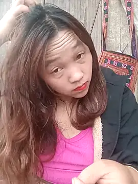 miumiu 00 online show from 11/08/25, 03:29