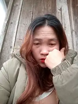 miumiu 00 online show from 02/13/26, 10:00