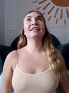 KisaVixen online show from 10/04/25, 08:34