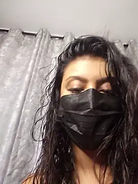 Indian GlowingMiax online show from 04/27/26, 07:06
