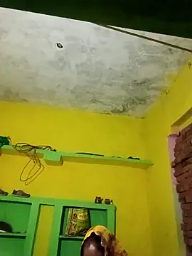 Snapshot of Rubi12A chatting on 12/18/25, 02:45 Rubi12A online show from 12/18/25, 02:45