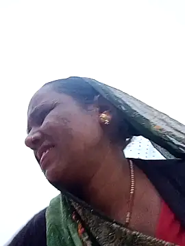 Snapshot of Rubi12A chatting on 12/21/25, 12:01 Rubi12A online show from 12/21/25, 12:01