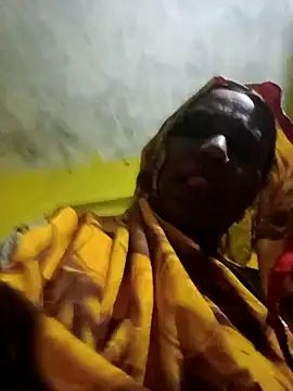 Snapshot of Rubi12A chatting on 12/22/25, 02:36 Rubi12A online show from 12/22/25, 02:36