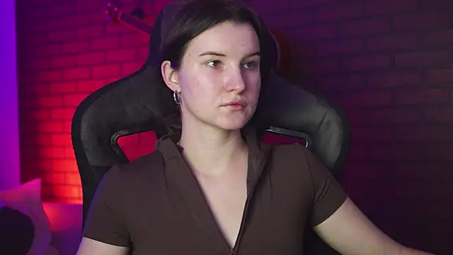 AgataWillis online show from 10/11/25, 04:33