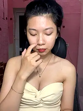 Phthao online show from 10/31/25, 02:18