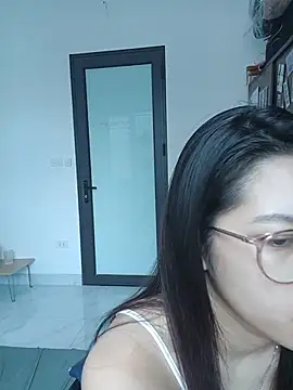 Snapshot of Katanh chatting on 07/31/26, 05:18 Katanh online show from 07/31/26, 05:18