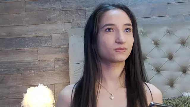 CarolinaBlair online show from 12/21/25, 08:10