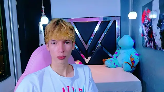 park jimin1 online show from 11/10/25, 12:04