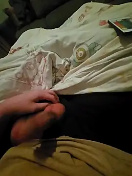 Snapshot of Ard0611 chatting on 02/16/26, 07:43 Ard0611 online show from 02/16/26, 07:43