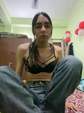 kaylee demm online show from 11/29/25, 02:09